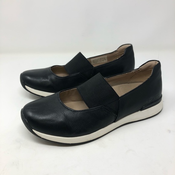 vionic mary jane sneakers